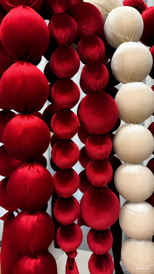Pearl Garlands 8cm Balls